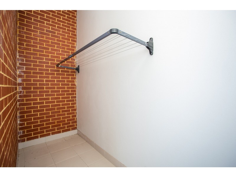 2/404 Flinders Street, Nollamara WA 6061