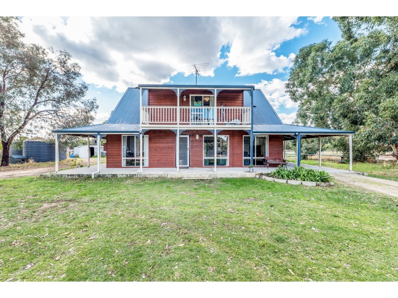 60 Tranquil Retreat, Barragup WA 6209