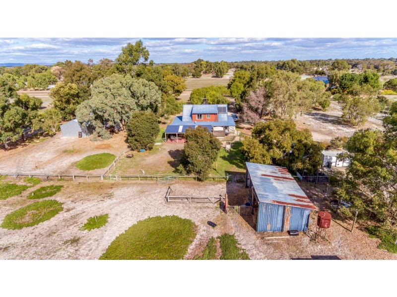 60 Tranquil Retreat, Barragup WA 6209