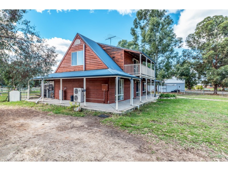 60 Tranquil Retreat, Barragup WA 6209