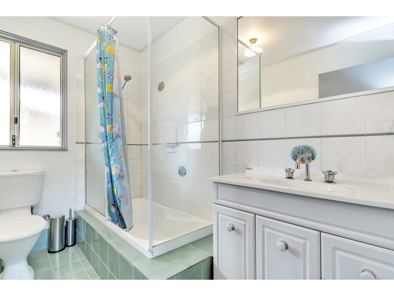 60 Tranquil Retreat, Barragup WA 6209