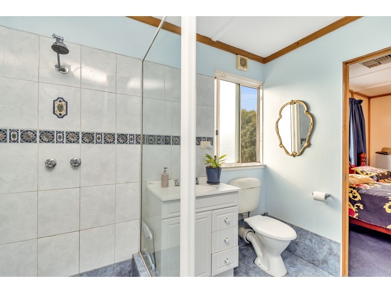 60 Tranquil Retreat, Barragup WA 6209