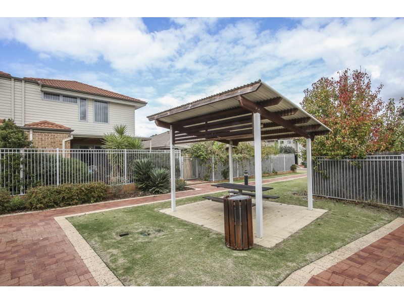 40/45 Elvire Street, Viveash WA 6056