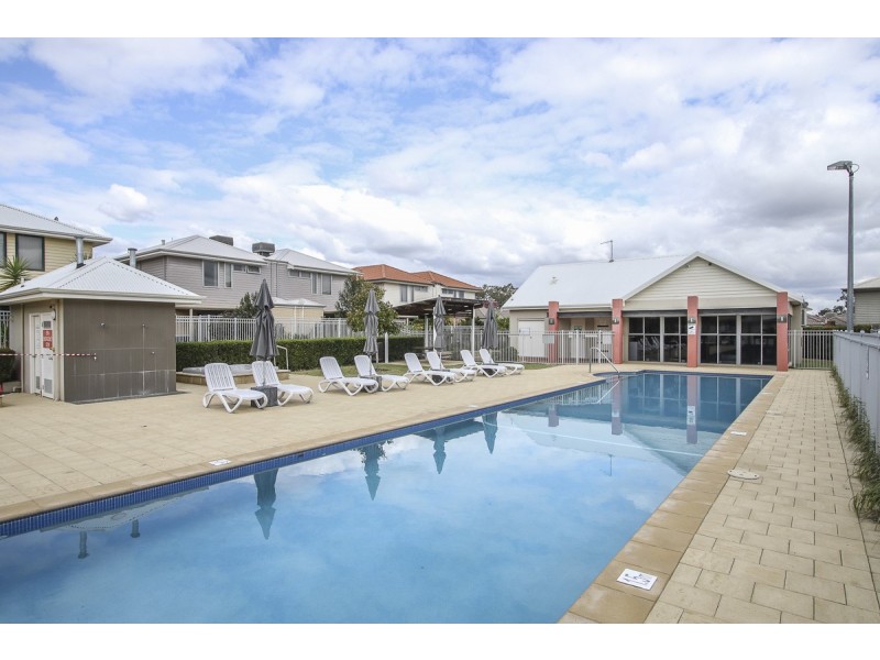 40/45 Elvire Street, Viveash WA 6056