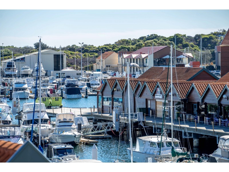 Apartment 303/68 Southside Drive, Hillarys WA 6025