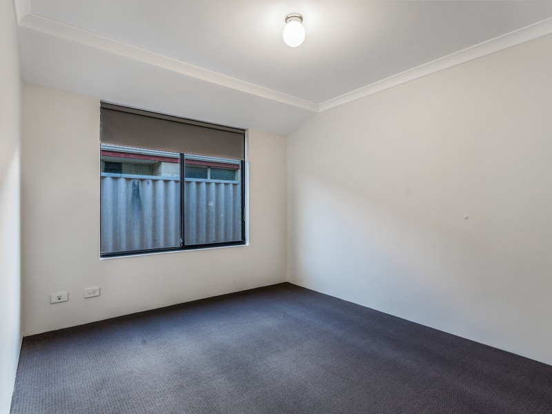 41 Kurrajong Boulevard, Banksia Grove WA 6031