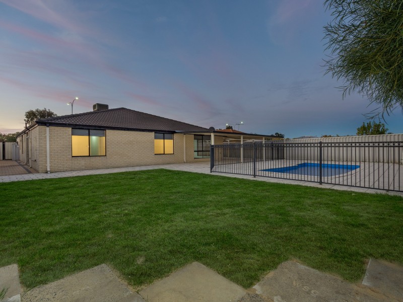 41 Kurrajong Boulevard, Banksia Grove WA 6031