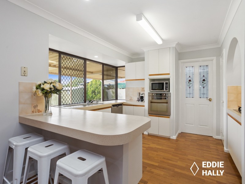 18 Pelican Ramble, Yangebup WA 6164