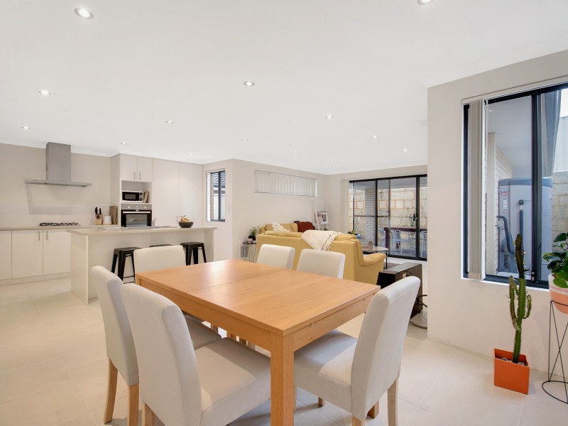 26A Ginsburg Turn, Tapping WA 6065