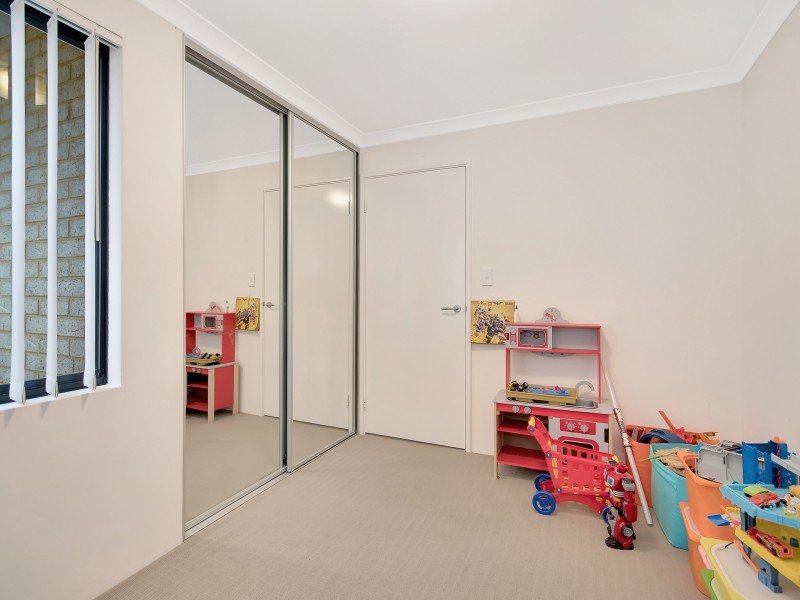 26A Ginsburg Turn, Tapping WA 6065