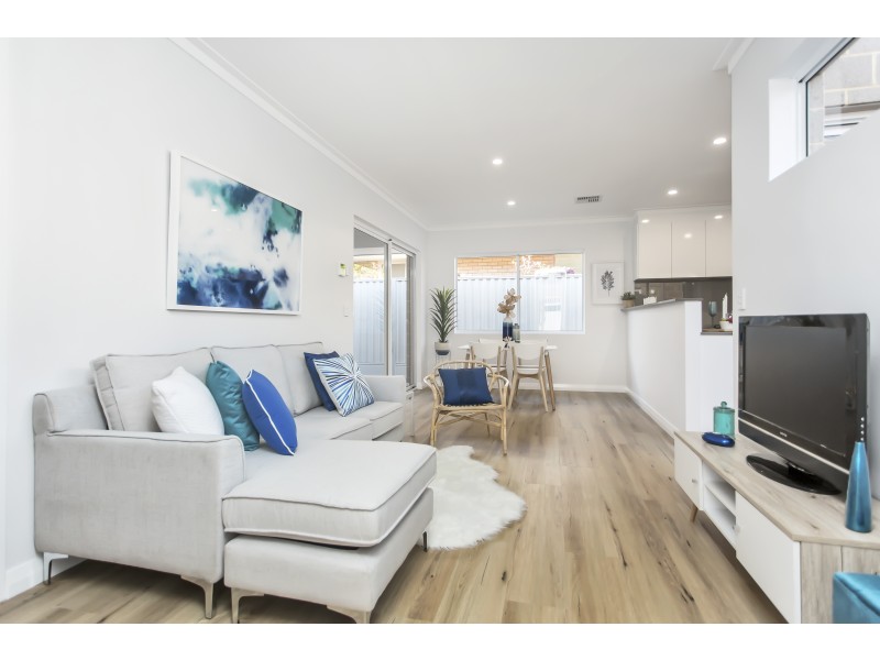 15 Laurence Road, Innaloo WA 6018