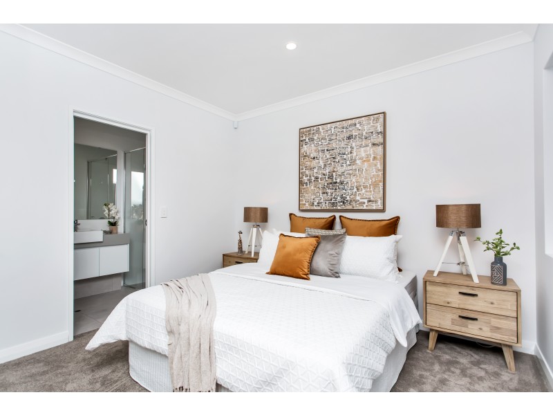 15 Laurence Road, Innaloo WA 6018