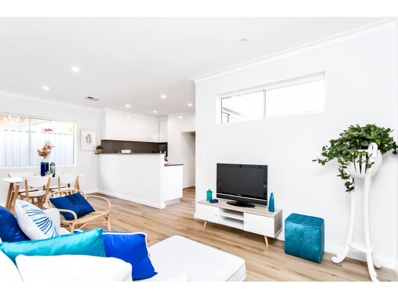 15 Laurence Road, Innaloo WA 6018