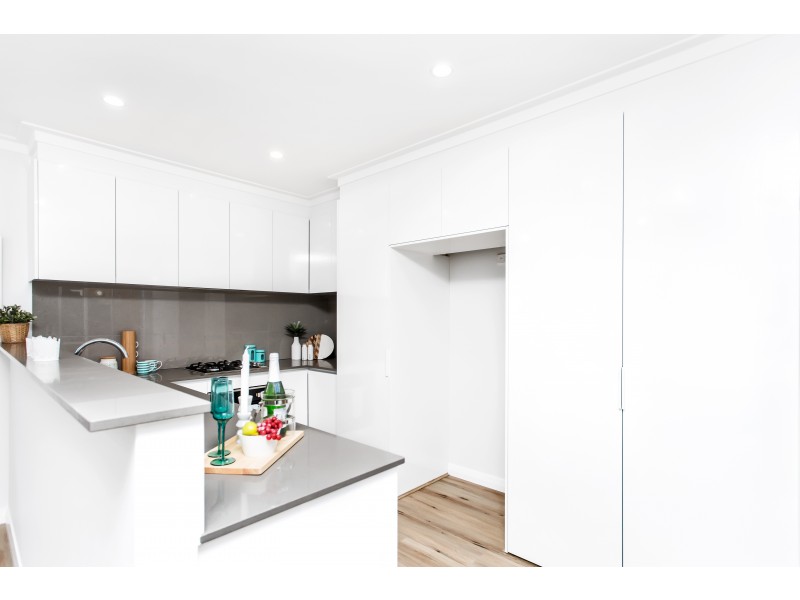 15 Laurence Road, Innaloo WA 6018