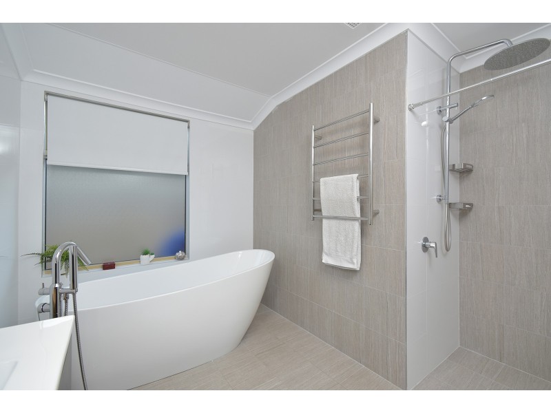 25 Busch Parkway, Pearsall WA 6065