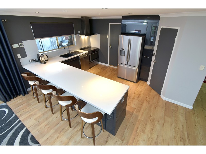 25 Busch Parkway, Pearsall WA 6065