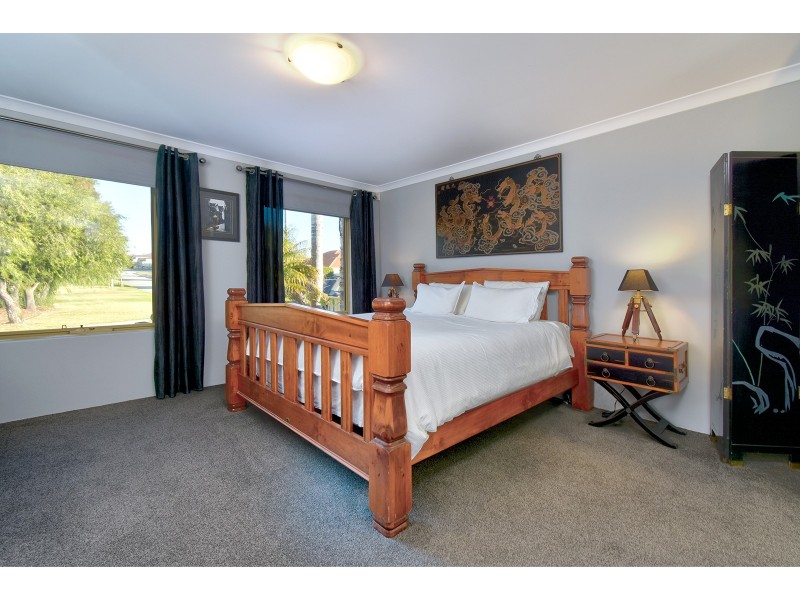 25 Busch Parkway, Pearsall WA 6065