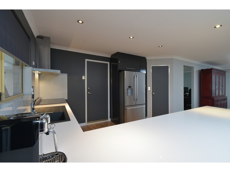 25 Busch Parkway, Pearsall WA 6065