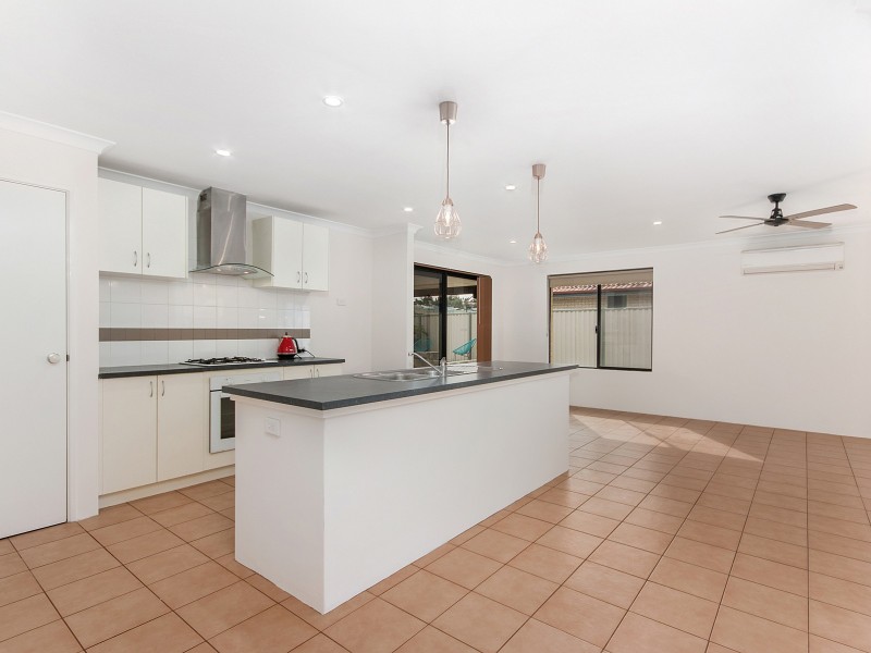 34 Burkett Terrace, Bertram WA 6167