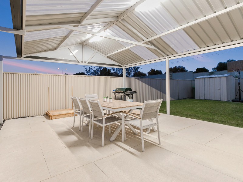 32 Sellafield Bend, Waikiki WA 6169