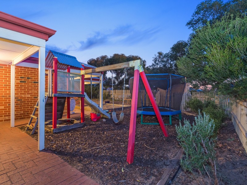 2 Overdene Pass, Banksia Grove WA 6031