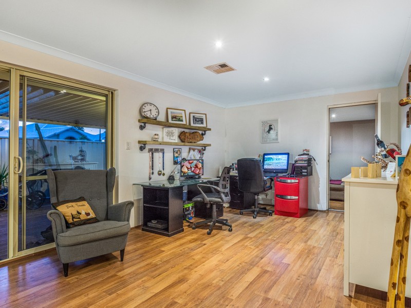 2 Overdene Pass, Banksia Grove WA 6031