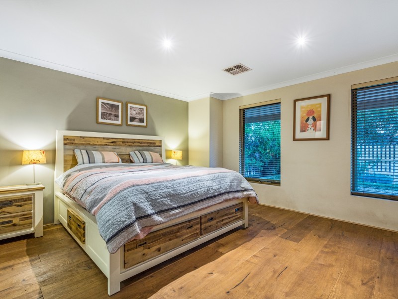 2 Overdene Pass, Banksia Grove WA 6031