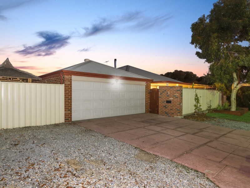 2 Overdene Pass, Banksia Grove WA 6031