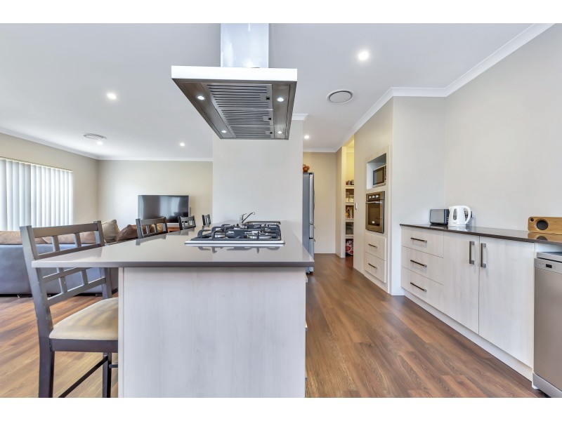 38 Naturaliste Drive, Pinjarra WA 6208