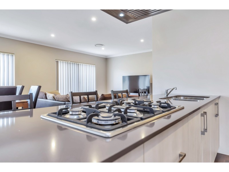 38 Naturaliste Drive, Pinjarra WA 6208