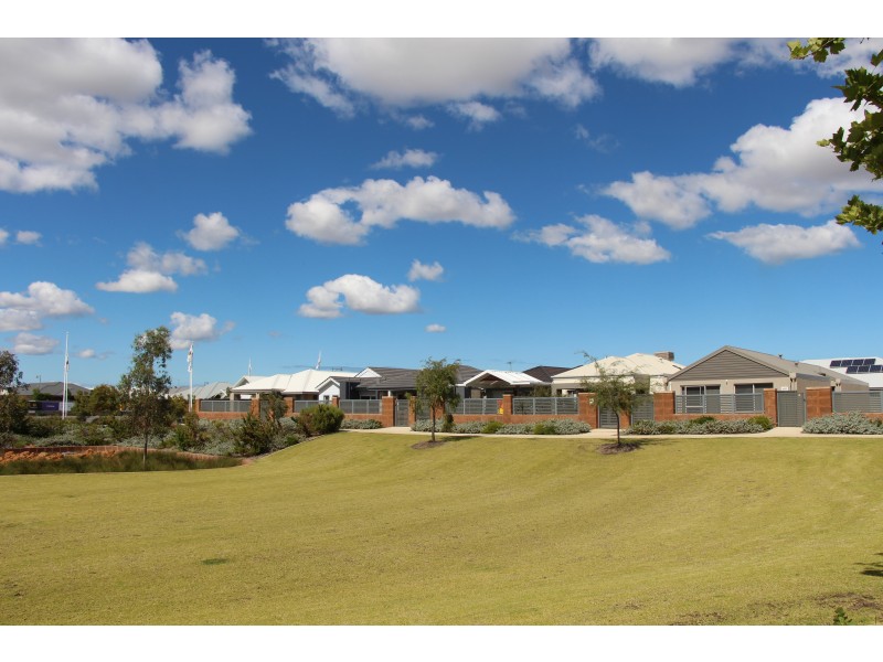 10 Arid Lane, Wandi WA 6167