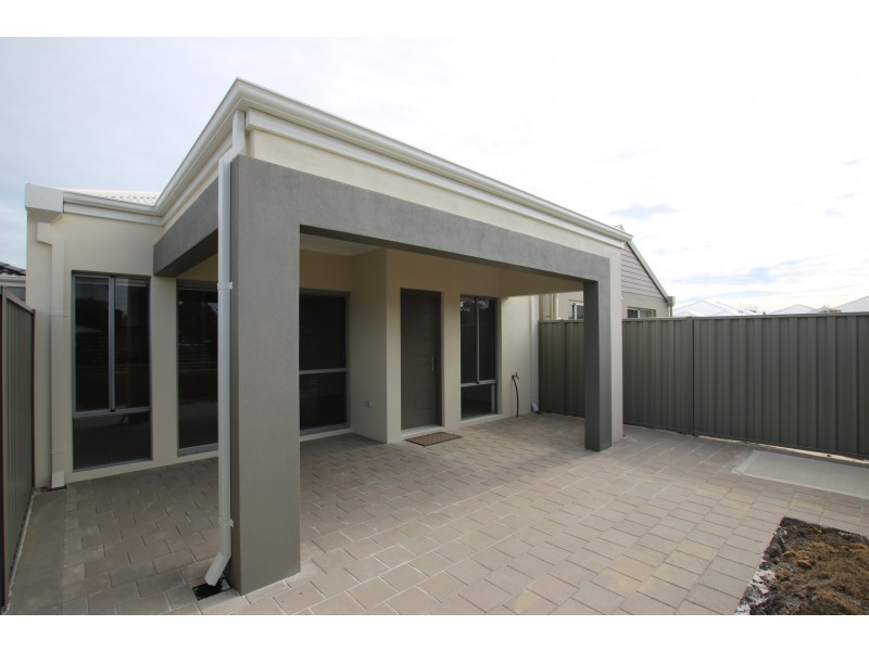 10 Arid Lane, Wandi WA 6167