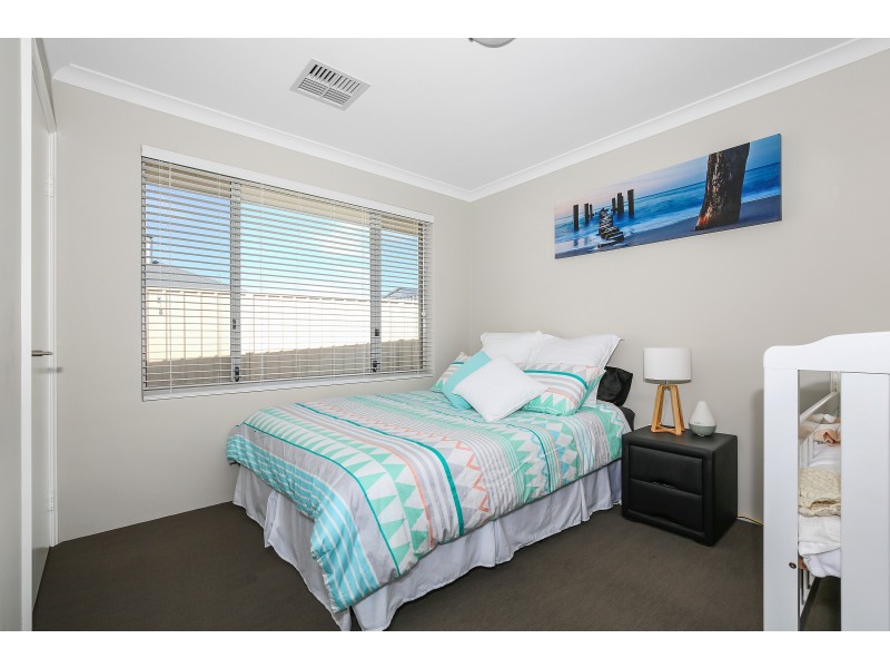 4 Sherwood Link, Ravenswood WA 6208