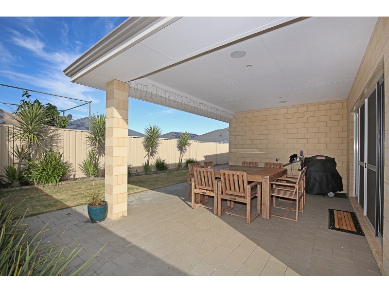 4 Sherwood Link, Ravenswood WA 6208