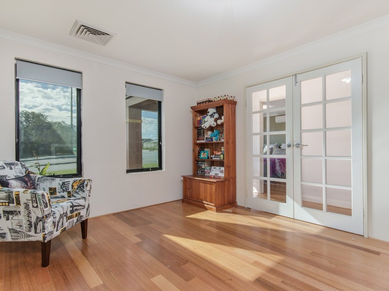 105 Centennial Avenue, Bertram WA 6167