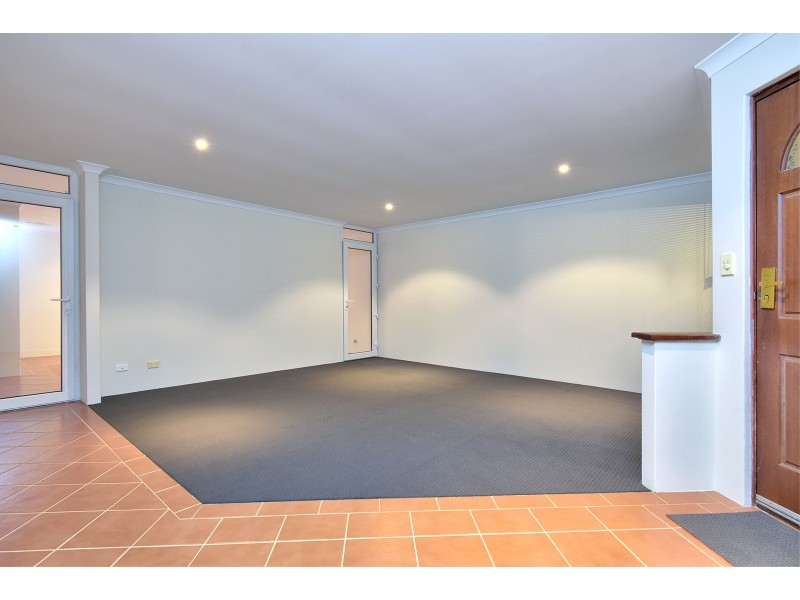 17 Coolamine Close, Carramar WA 6031