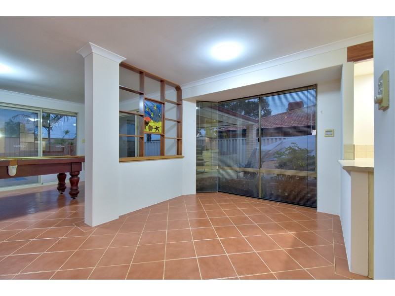 17 Coolamine Close, Carramar WA 6031