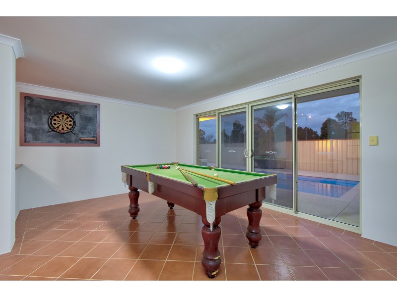 17 Coolamine Close, Carramar WA 6031