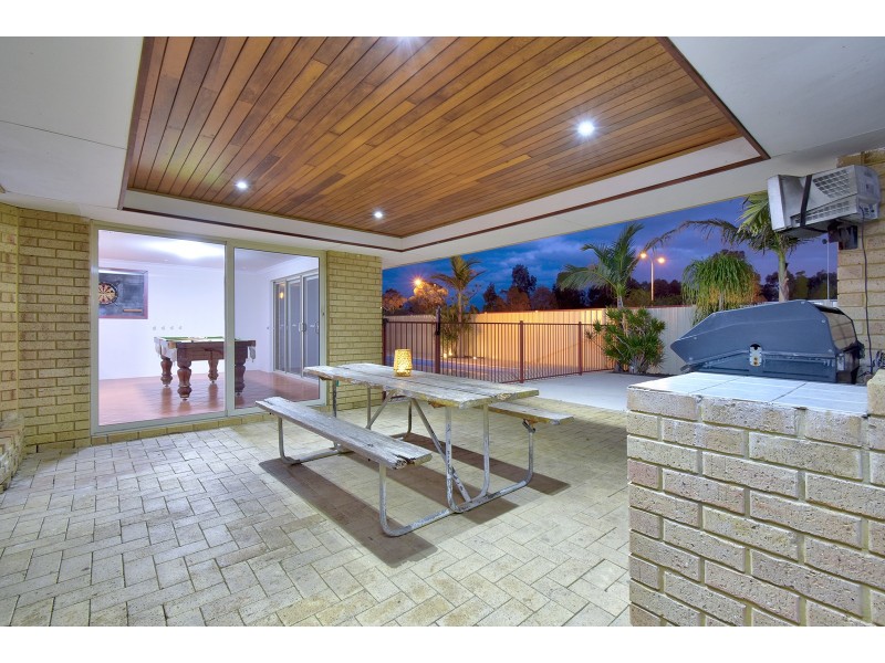 17 Coolamine Close, Carramar WA 6031