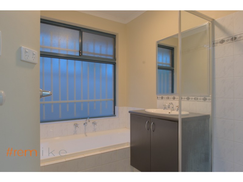 91 Seville Drive, Seville Grove WA 6112