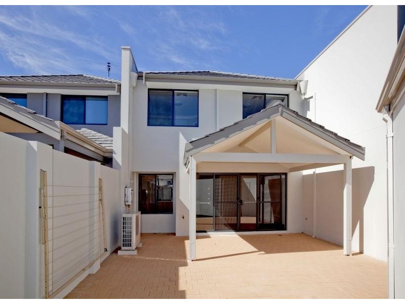 15B Civic Place, Stirling WA 6021