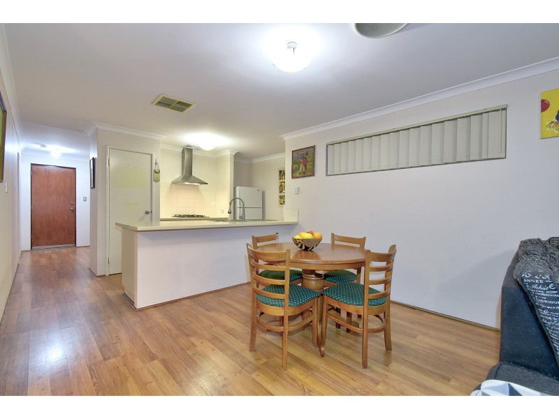 8 Protea Way, Banksia Grove WA 6031