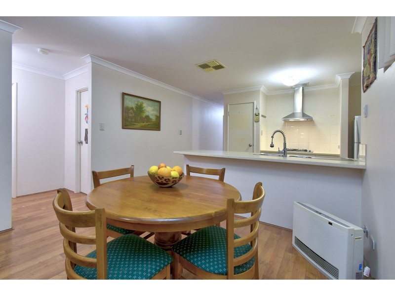 8 Protea Way, Banksia Grove WA 6031