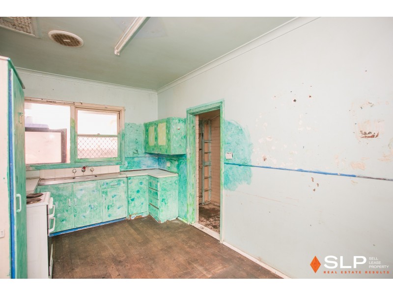 31 Williams Road, Coolbellup WA 6163