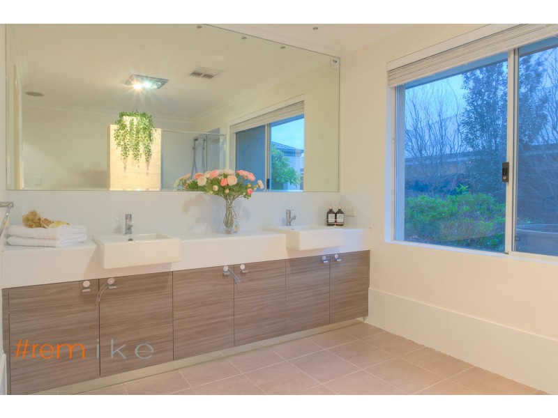 5 Bundoran Approach, Hilbert WA 6112