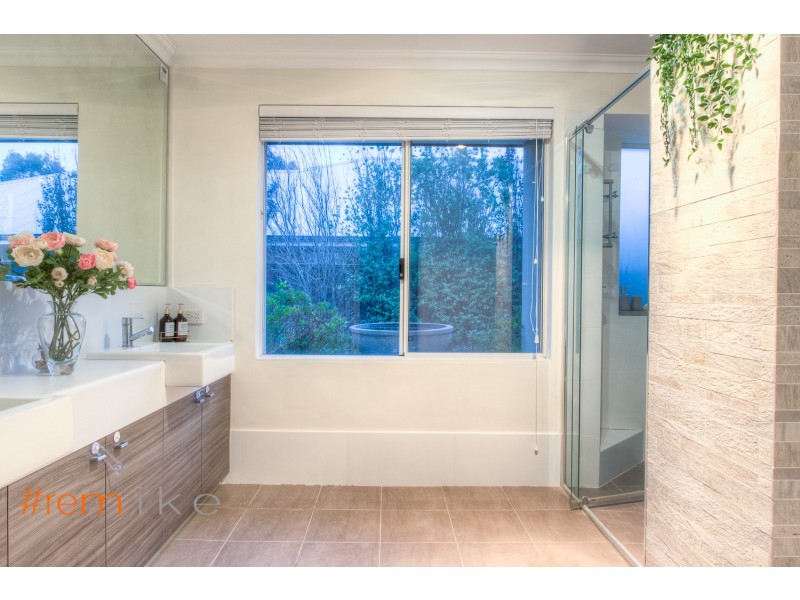 5 Bundoran Approach, Hilbert WA 6112