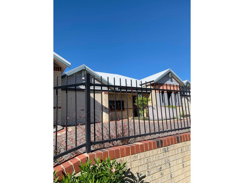 3/2 Camberwell Road, Balga WA 6061