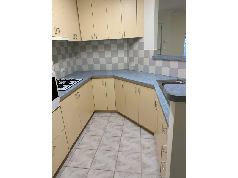 3/2 Camberwell Road, Balga WA 6061