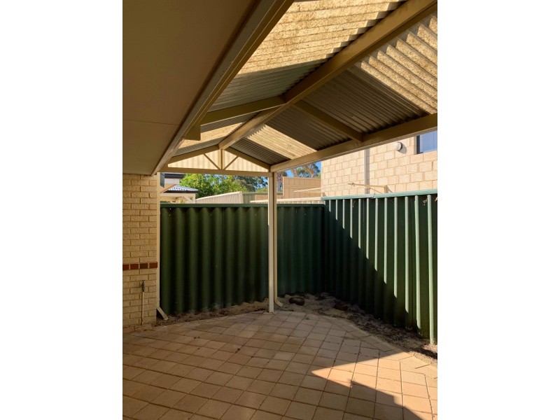 3/2 Camberwell Road, Balga WA 6061