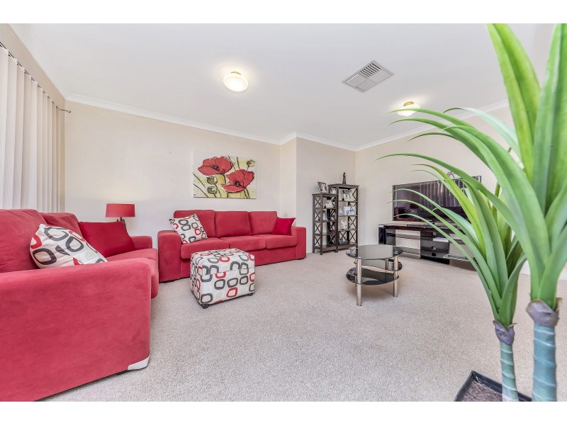 22 Portrush Parade, Meadow Springs WA 6210